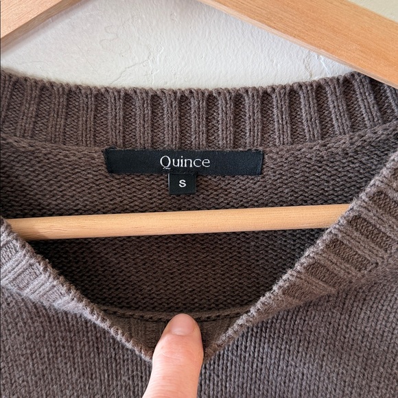 Quince Women's Boyfriend Organic Cotton Crew Sweater - Picture 2 of 3